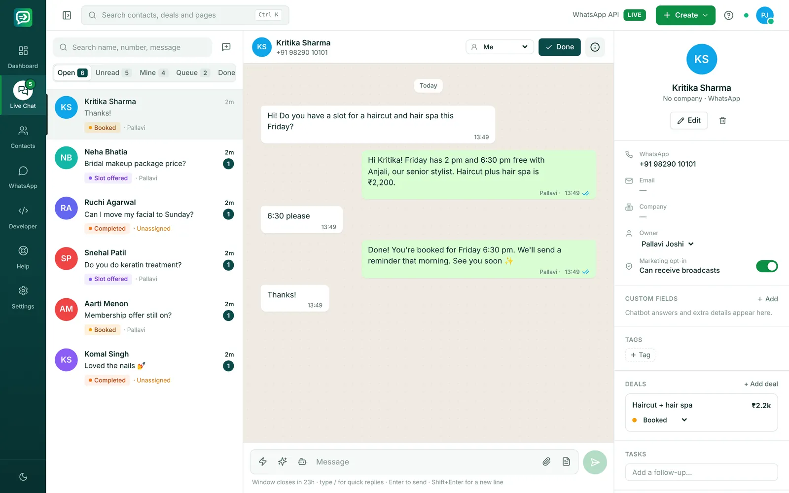 RelayDesk Live Chat for salons & spas: Glow Studio replying to a customer on WhatsApp