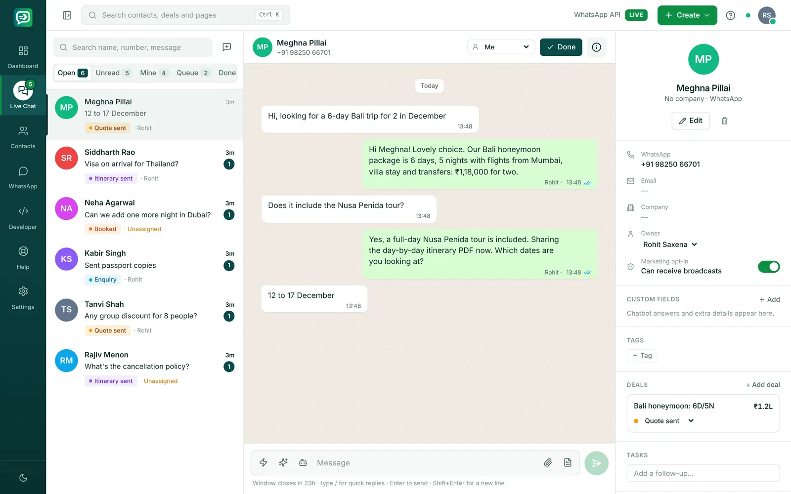 RelayDesk Live Chat for travel & tour operators: Wanderlane Holidays replying to a customer on WhatsApp